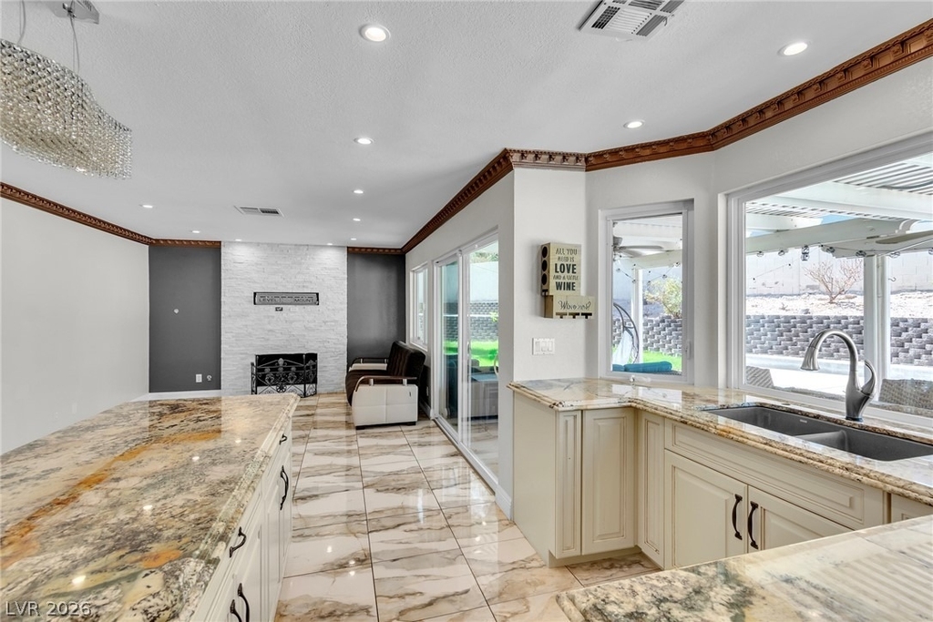 7824 Emerald Harbor Court - Photo 12