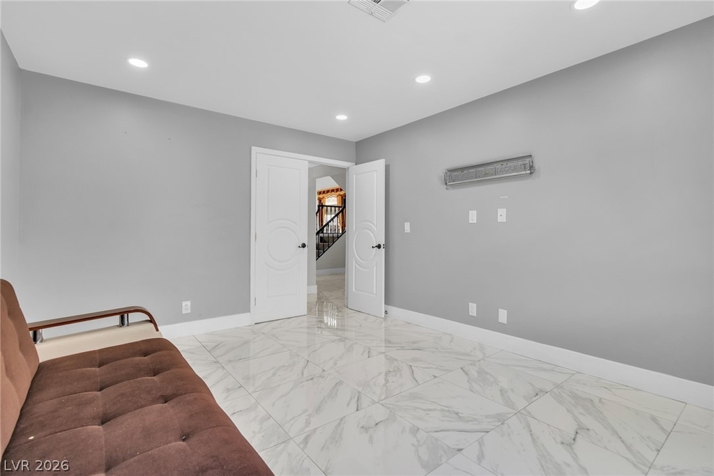 7824 Emerald Harbor Court - Photo 18