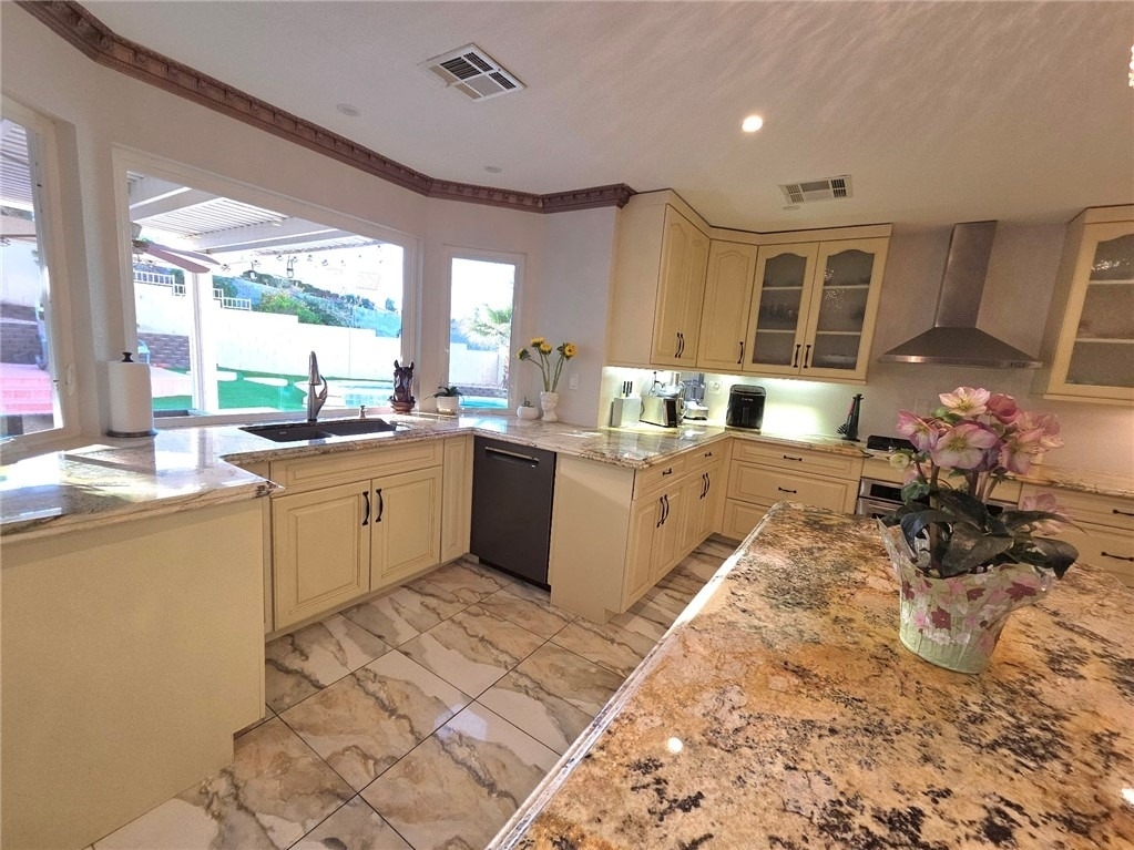 7824 Emerald Harbor Court - Photo 2