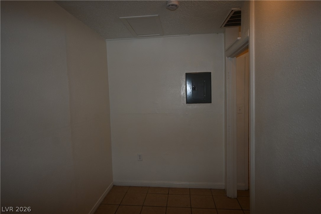 1007 C Street - Photo 8