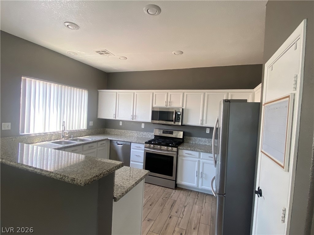 5402 Goldenseal Court - Photo 2