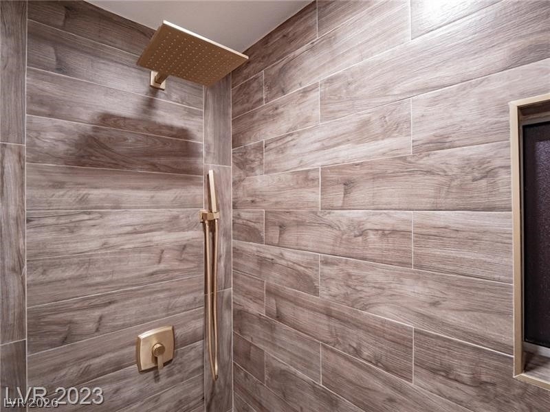 6488 Creston Avenue - Photo 46