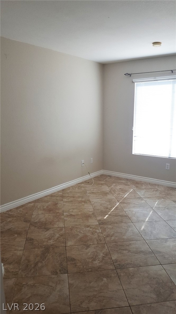 8070 Russell Road - Photo 21