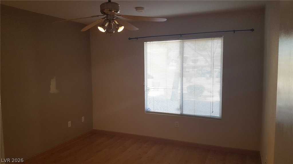 8070 Russell Road - Photo 14