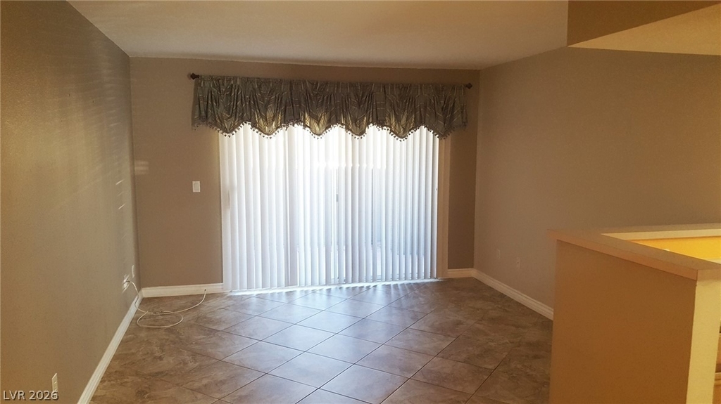 8070 Russell Road - Photo 6