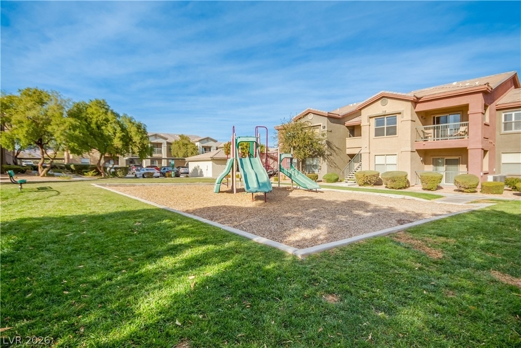 8000 Badura Avenue - Photo 17