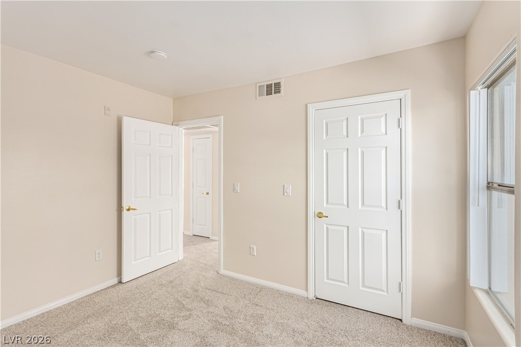8000 Badura Avenue - Photo 6