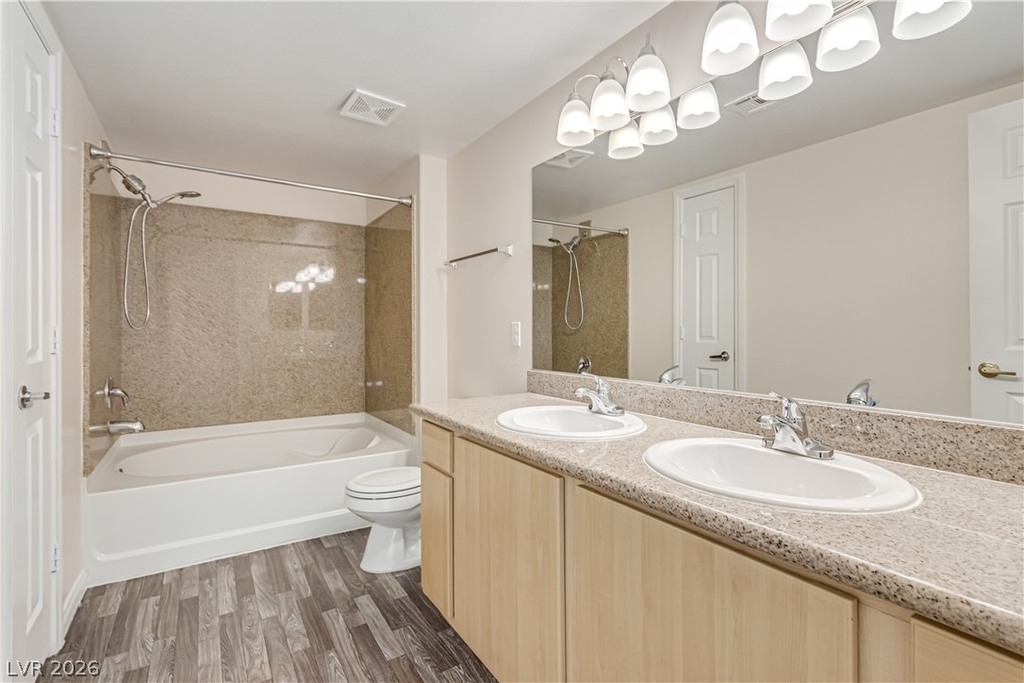 8000 Badura Avenue - Photo 8