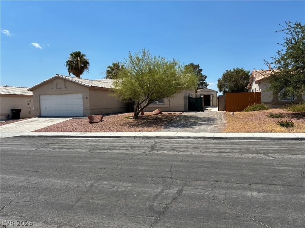 3001 Johannan - Photo 1