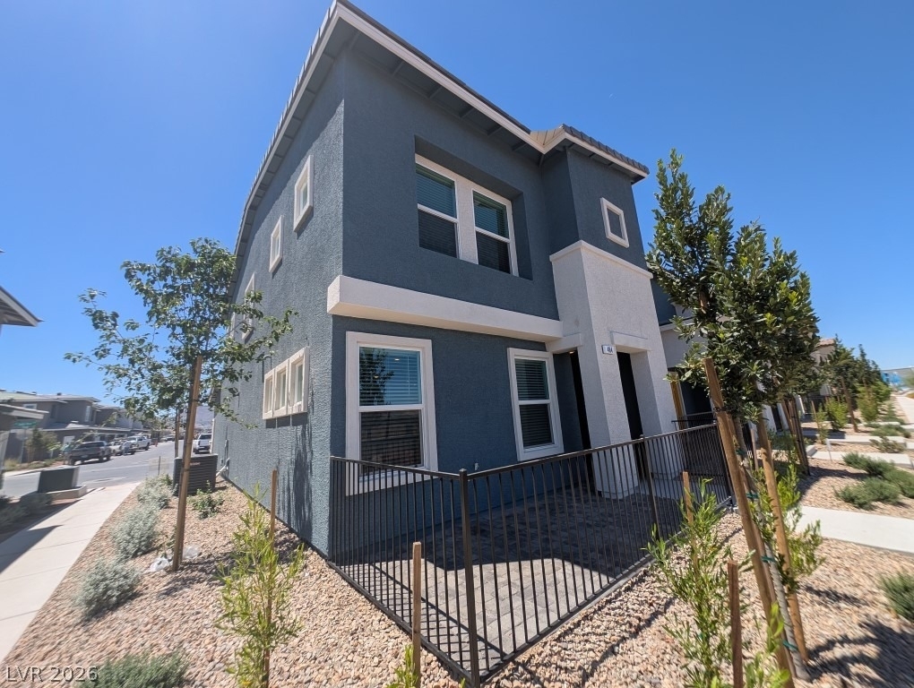 484 Golden Myna Avenue - Photo 0