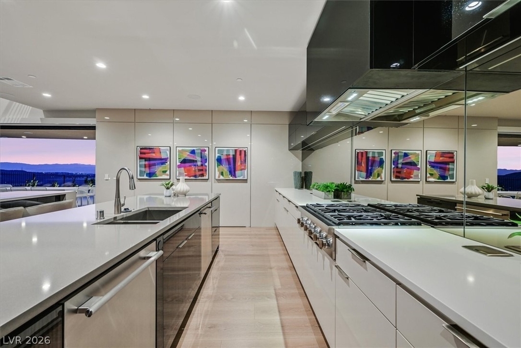 807 Magnum Cliff Court - Photo 16