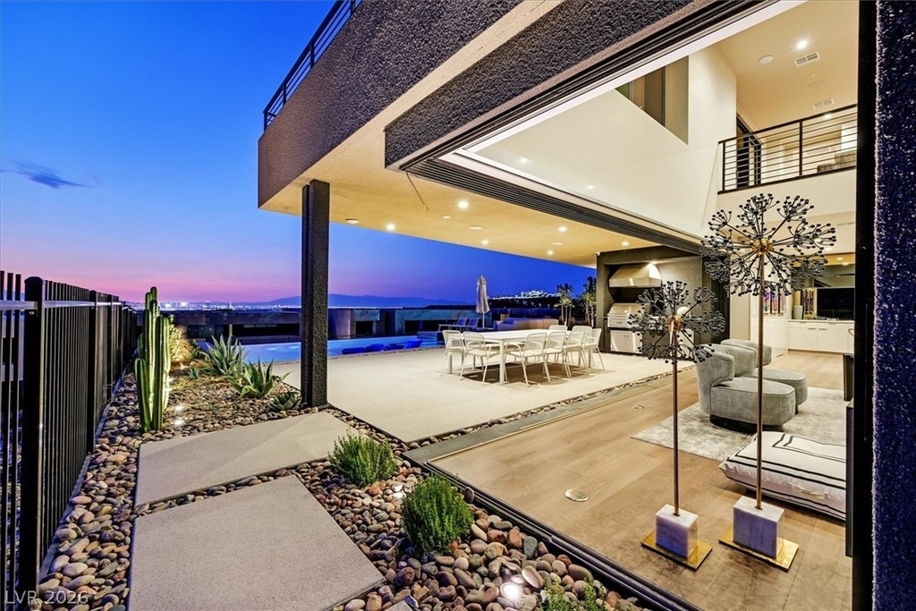 807 Magnum Cliff Court - Photo 1