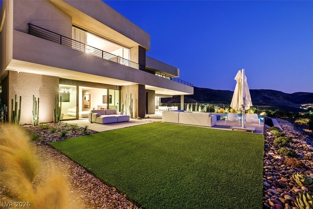 807 Magnum Cliff Court - Photo 12