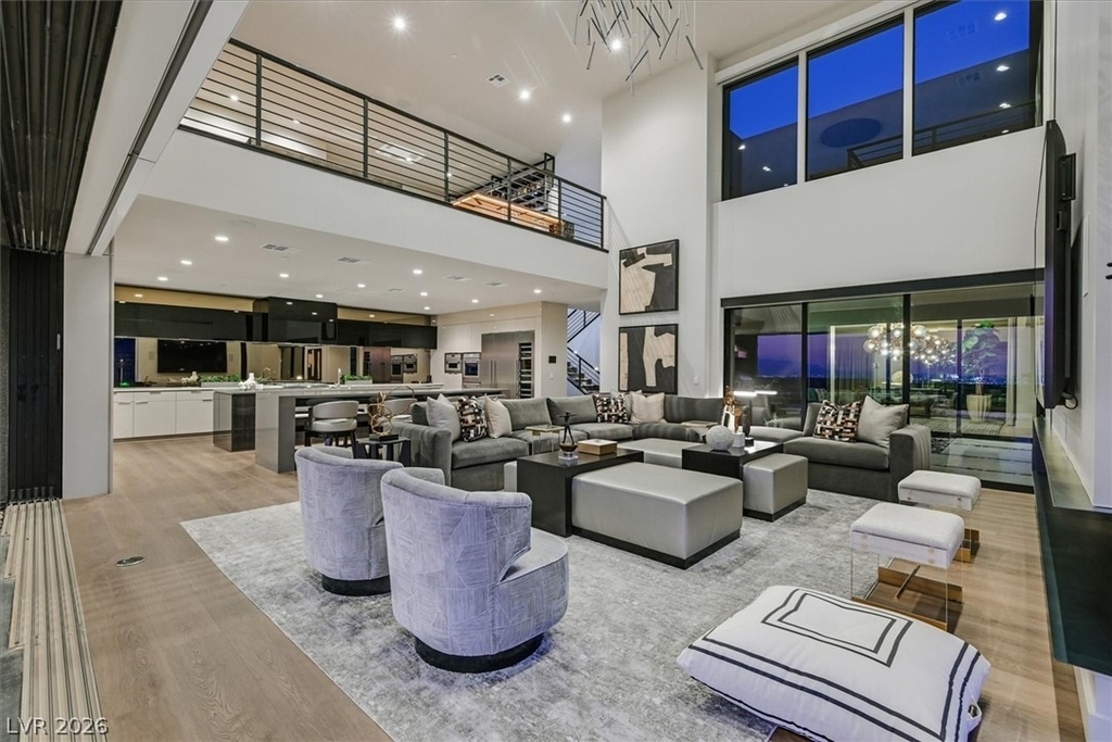 807 Magnum Cliff Court - Photo 11