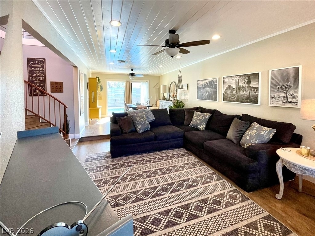 2246 Windsor Drive - Photo 6