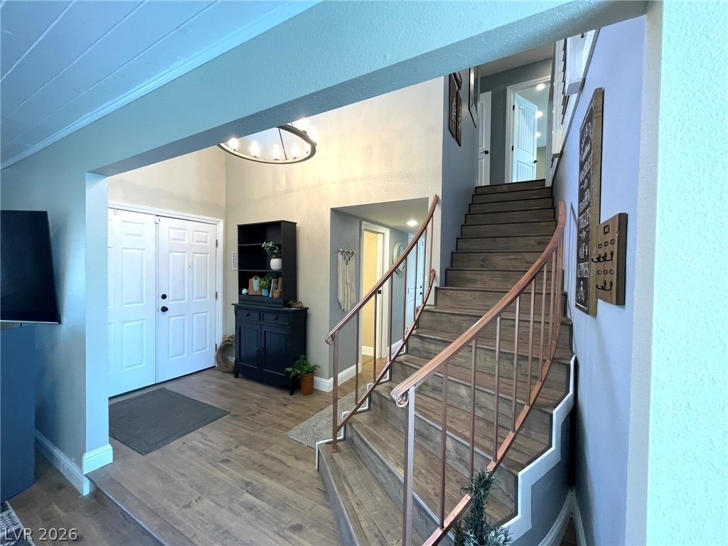 2246 Windsor Drive - Photo 3