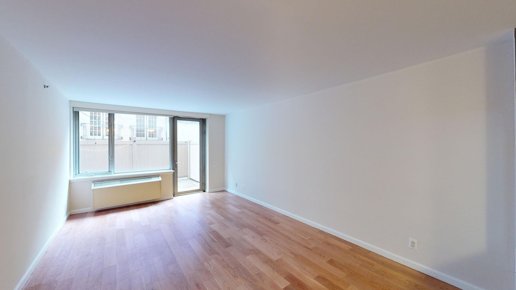 120 W. 21st - Photo 2