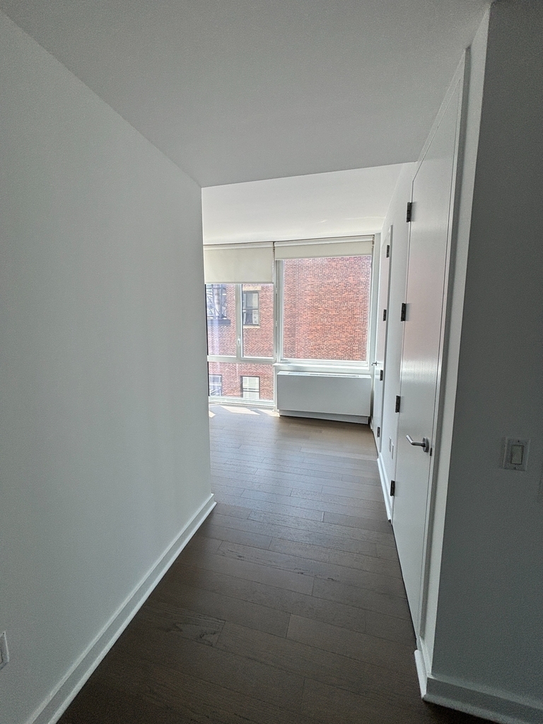 5th Avenue - Photo 12