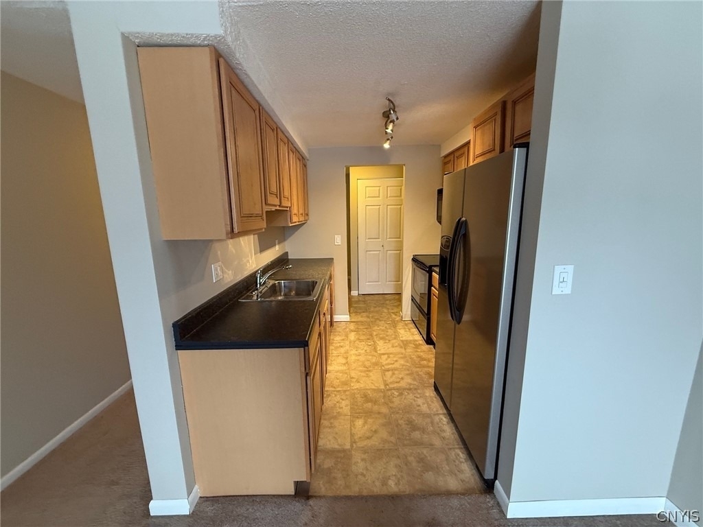 505 Village Boulevard N - Photo 9