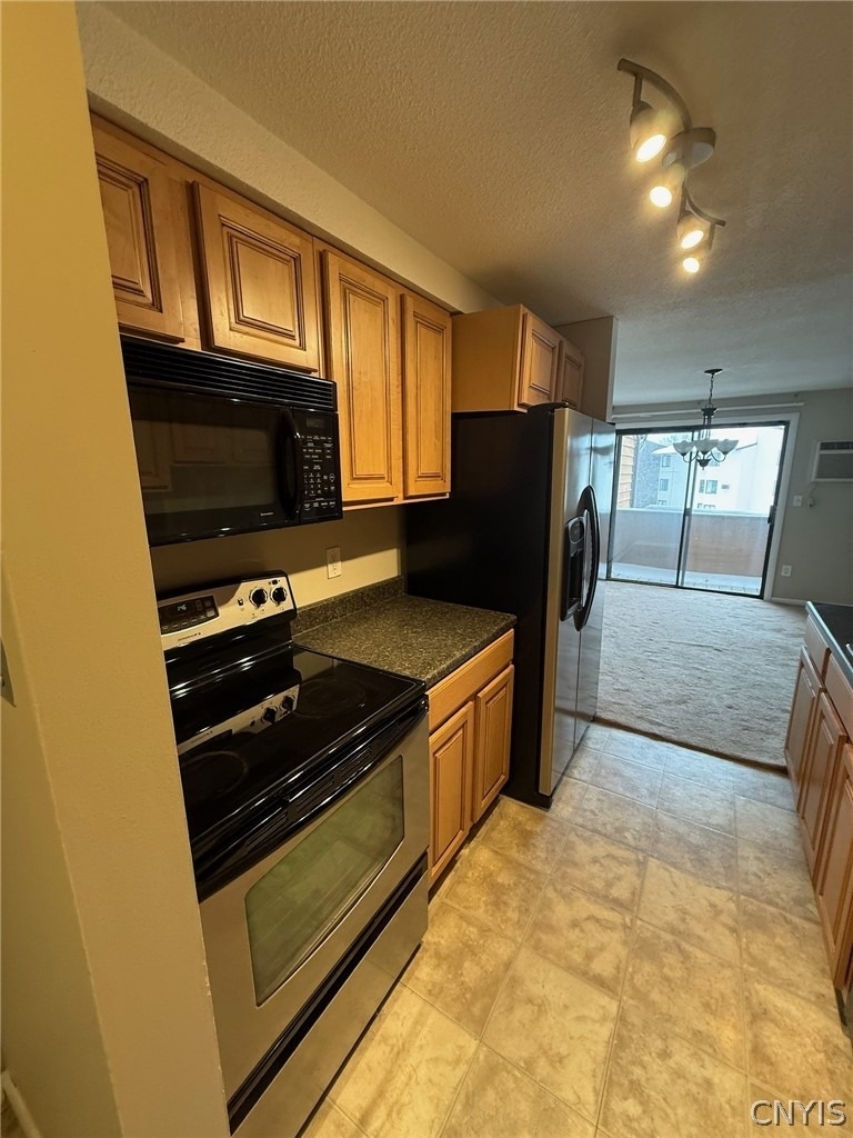 505 Village Boulevard N - Photo 13