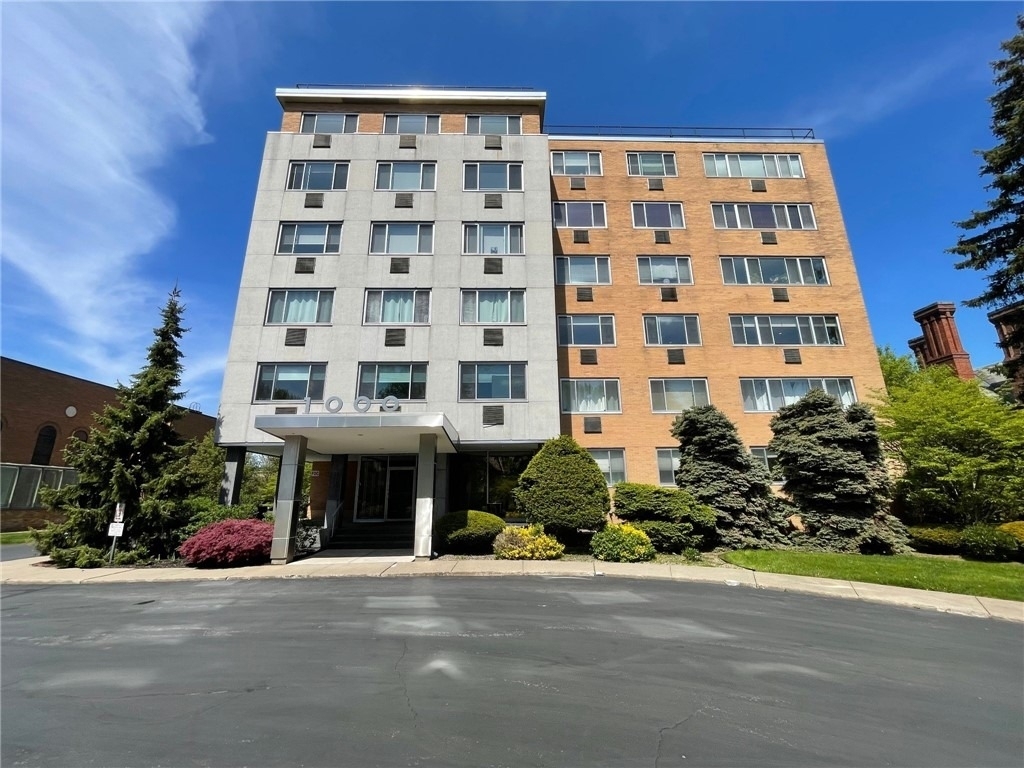 1000 East Avenue - Photo 30
