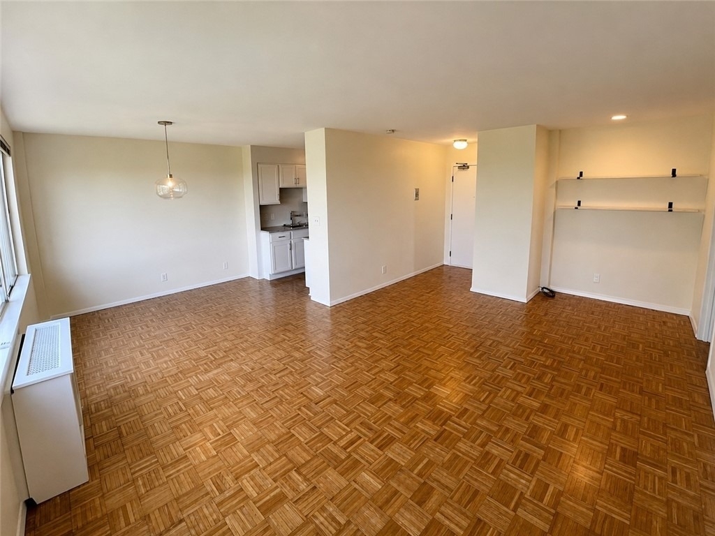 1000 East Avenue - Photo 4