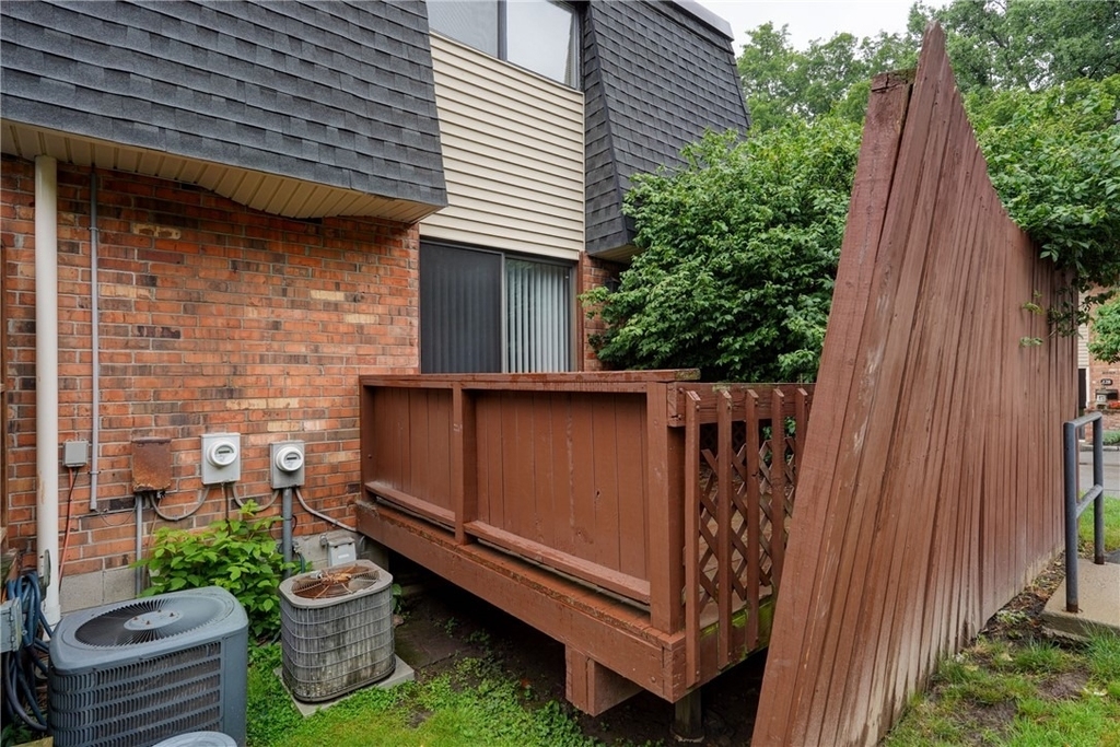 133 Penn Lane - Photo 13