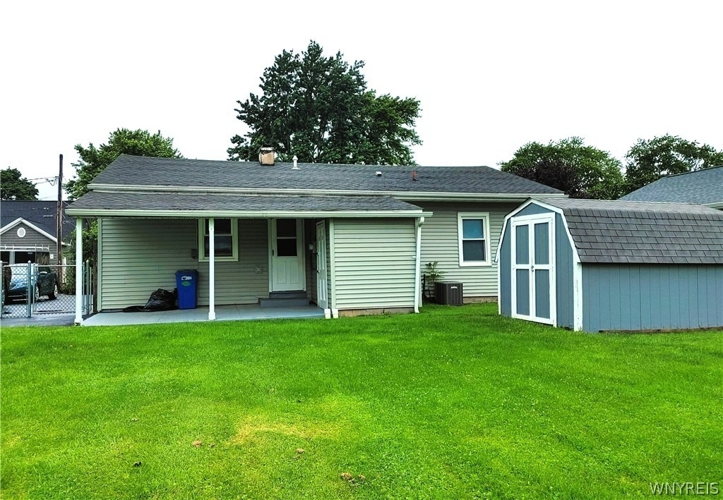 250 N 6th Street - Photo 1