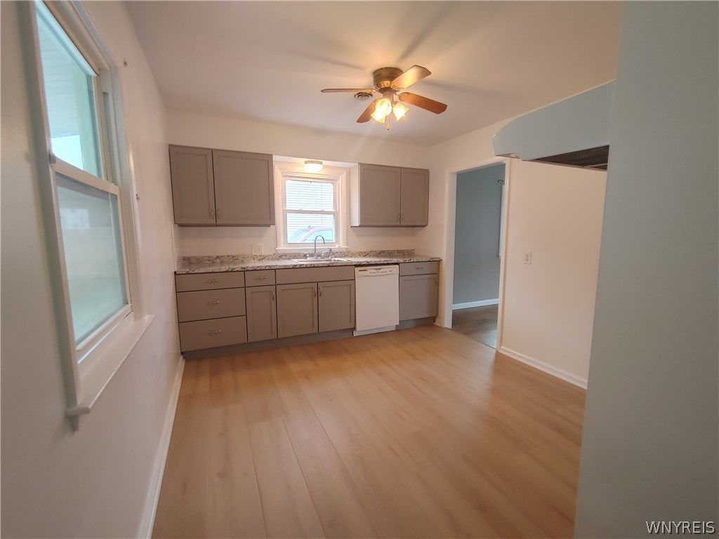 250 N 6th Street - Photo 9
