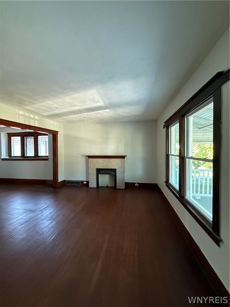 301 Crestwood Avenue - Photo 1