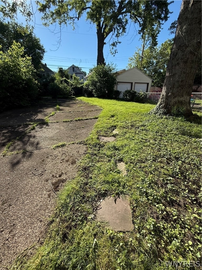 301 Crestwood Avenue - Photo 8