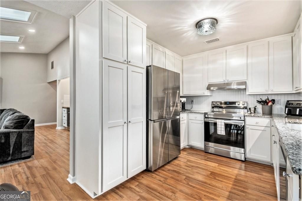 1118 Capital Club Circle - Photo 11