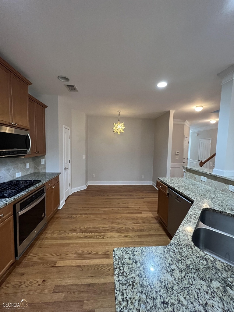 1516 Bouvier Place - Photo 9