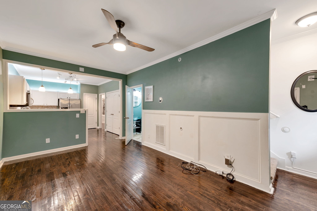 1079 Sims Street Sw - Photo 2