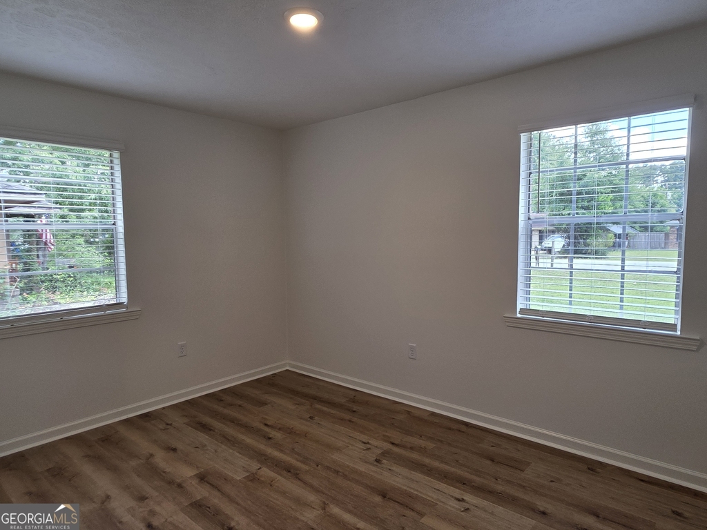 205 Whitehall Avenue - Photo 13