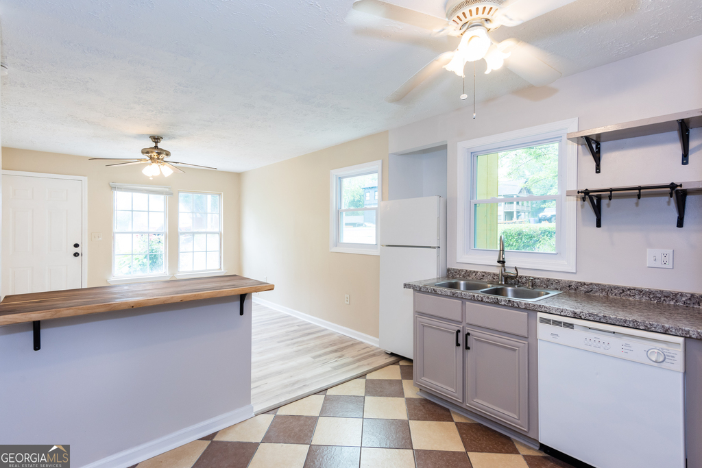 2435 Claude Street Nw - Photo 5