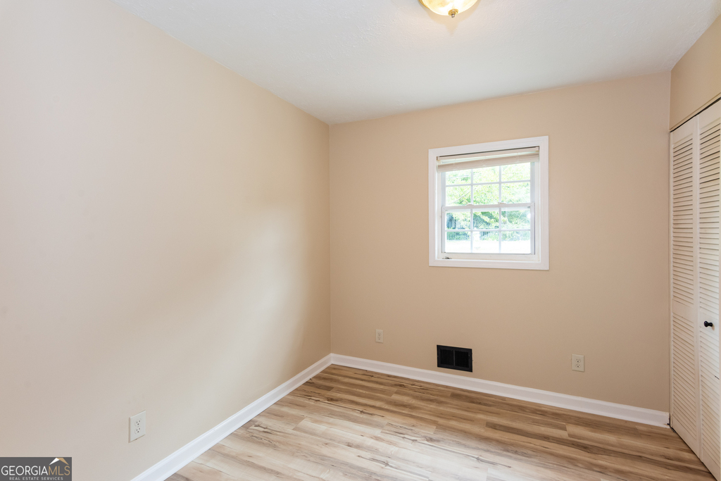 2435 Claude Street Nw - Photo 6