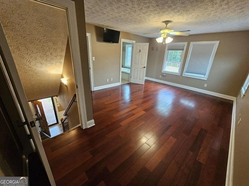 1505 Old Loganville Road - Photo 4