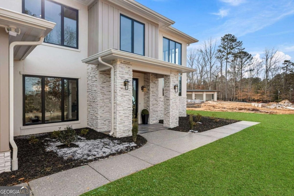 4805 Moore Road - Photo 2
