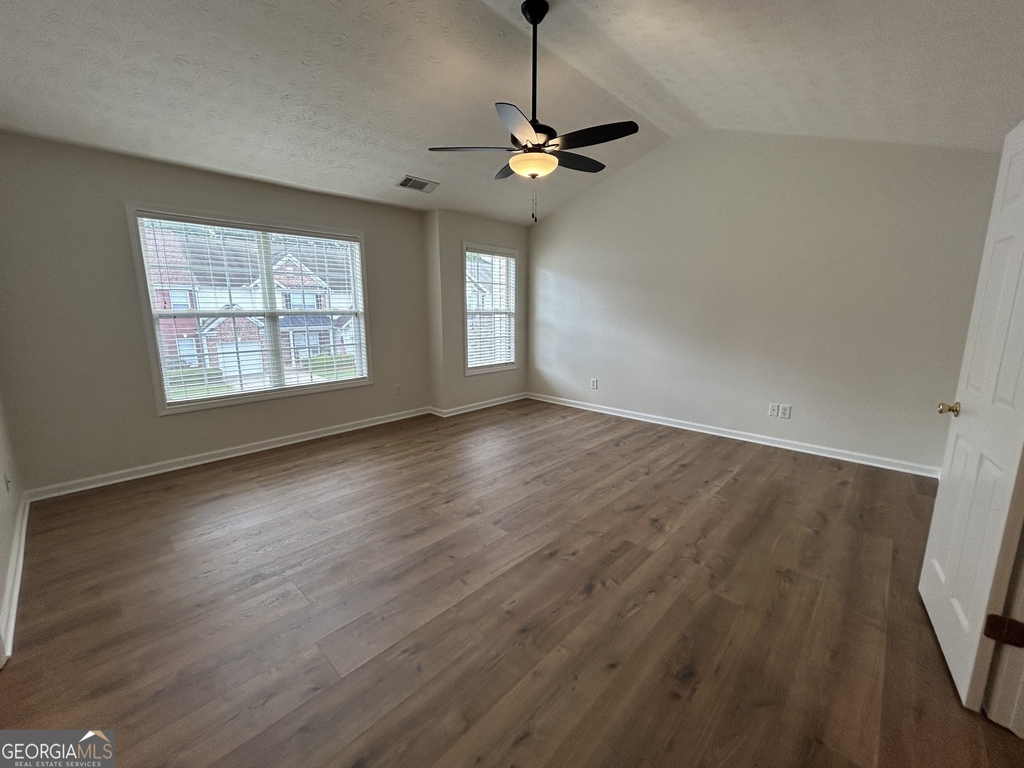 3051 Kentmere Drive - Photo 9