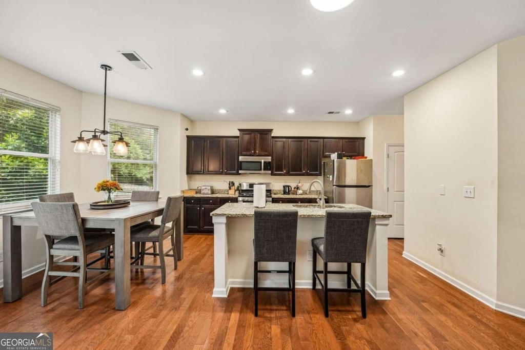 6216 Oakdale Ridge Court Se - Photo 8