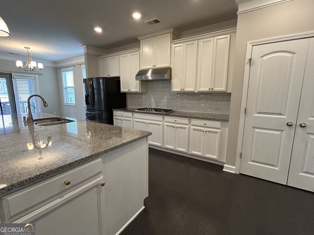 2940 Furlong Court - Photo 7