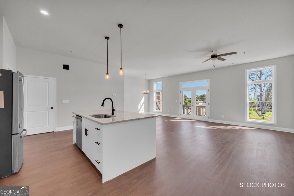 1048 Homestead Way Street - Photo 6