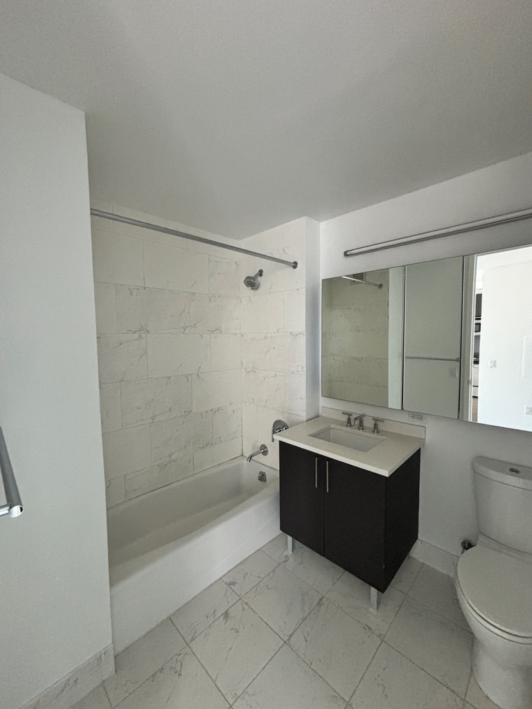 5th Avenue - Photo 3