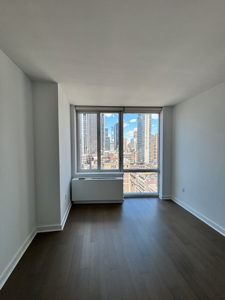 5th Avenue - Photo 13