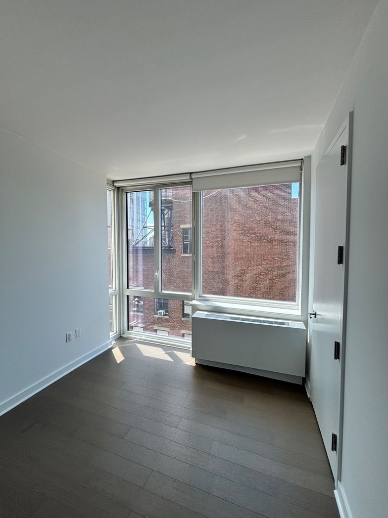 5th Avenue - Photo 5