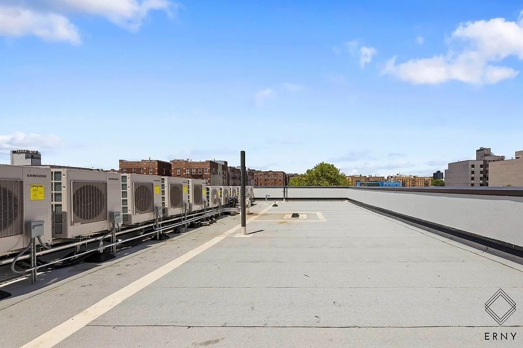 917 Broadway - Photo 8