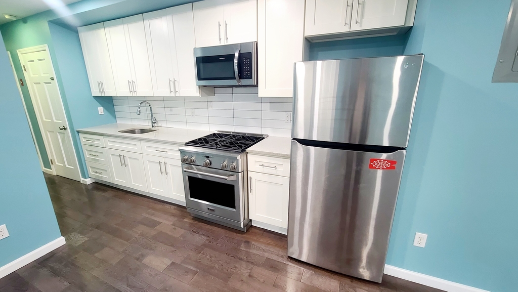 158-24 77th Avenue - Photo 4