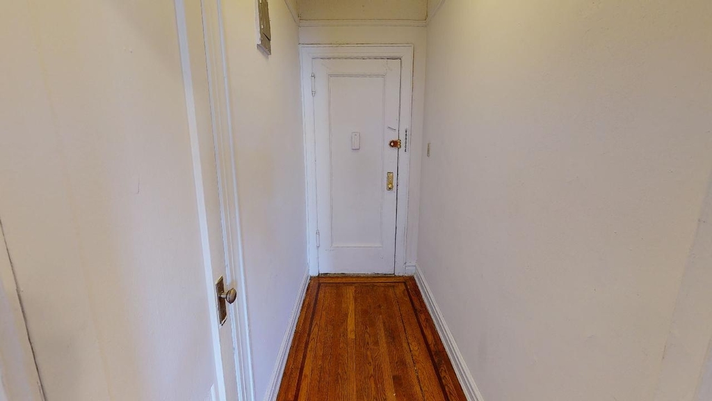 108-02 72nd avenue - Photo 2