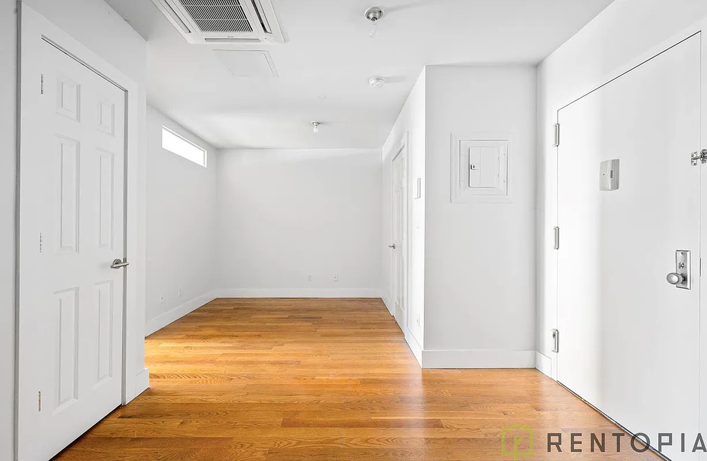 246 Union Avenue - Photo 3